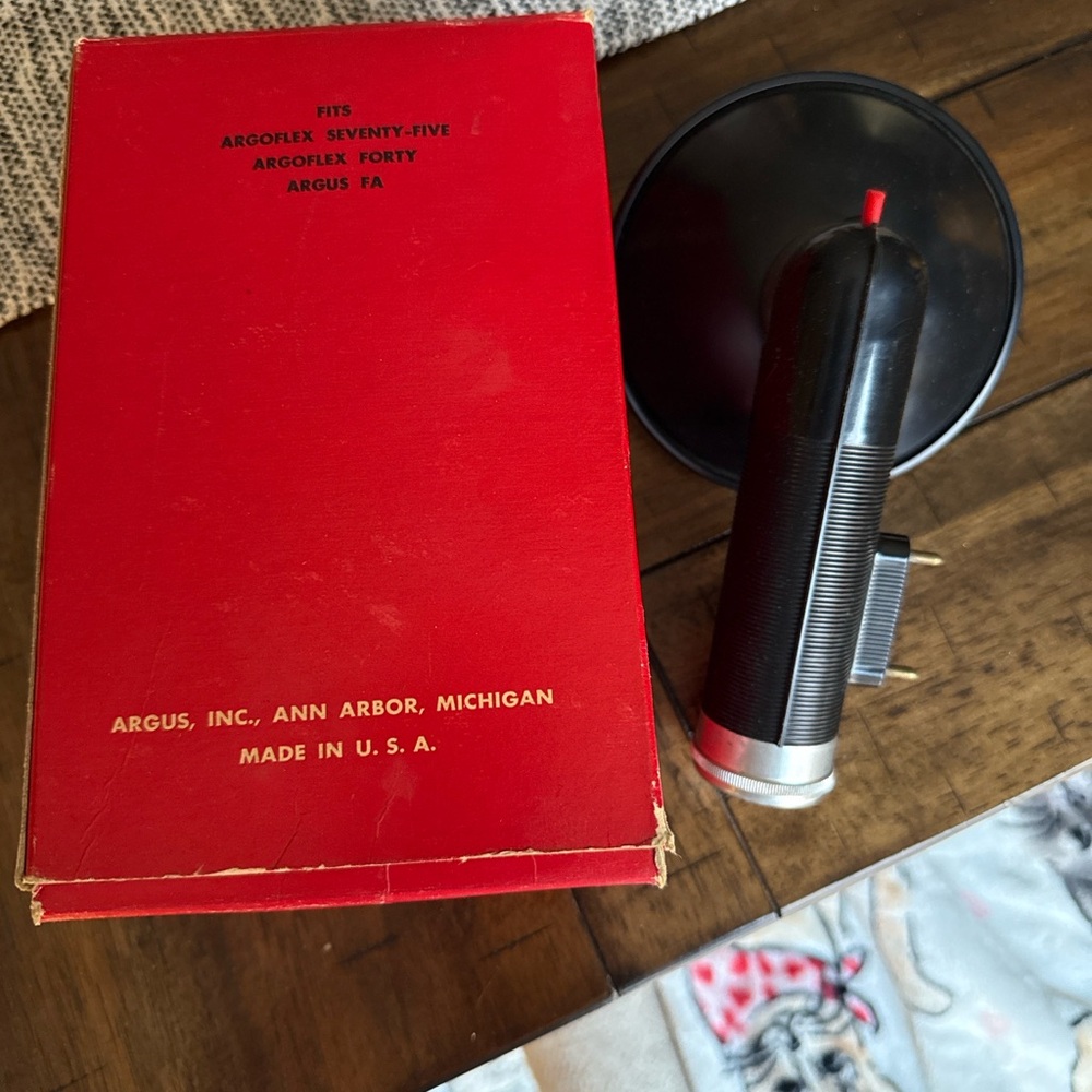 Vintage Argus Flash Unit‎ Model 76 w/Original Box Mid-Century Camera Accessory - Picture 2 of 2